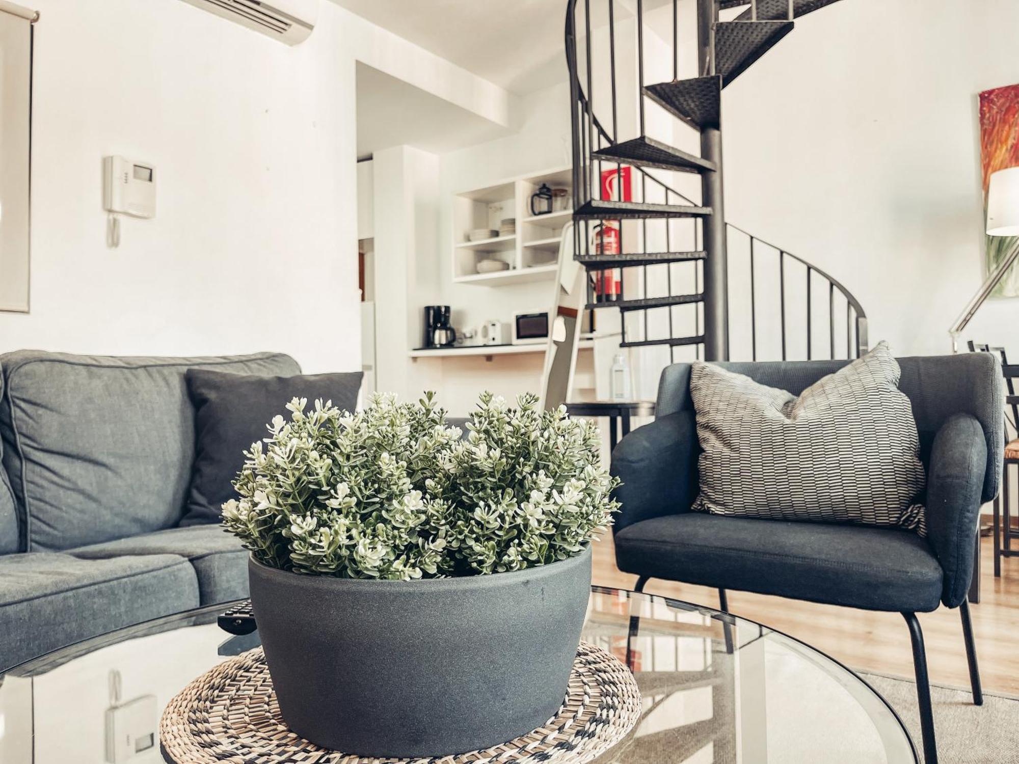 Panoramic Rooftop Duplex Retreat Heart Of Málaga